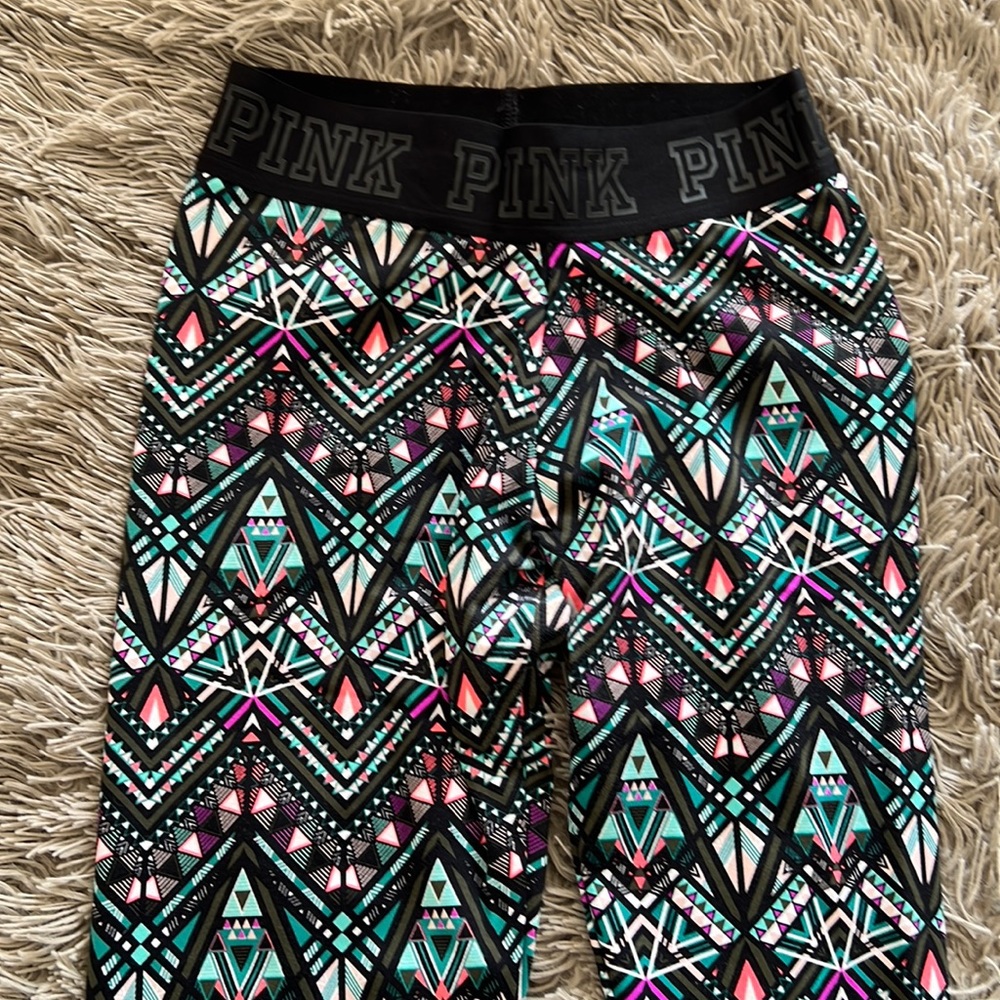 Pattern capri yoga pants